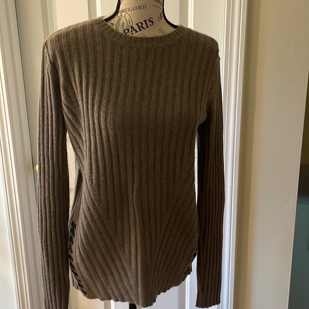 Autumn Cashmere sweater with leather detail
